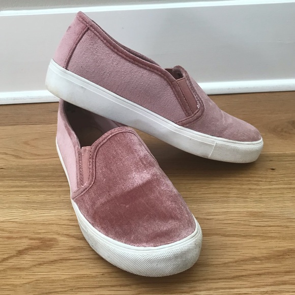 Loft Slip-on Velvet Sneaker Shoe - Picture 3 of 8
